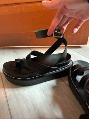 Madden Girl Black Delanno Sandal size 6.5